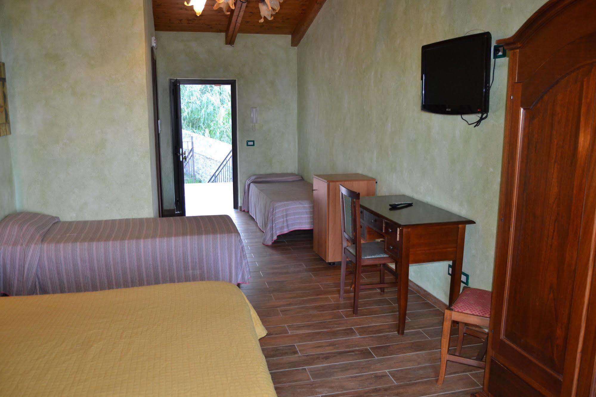 B&B Villa Chianalea シッラ エクステリア 写真